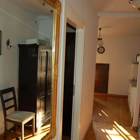 Miodowa Old Town Apartment